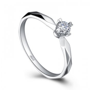 Золотое кольцо с бриллиантом ''PRINCESS'' ERDH54/A0,10